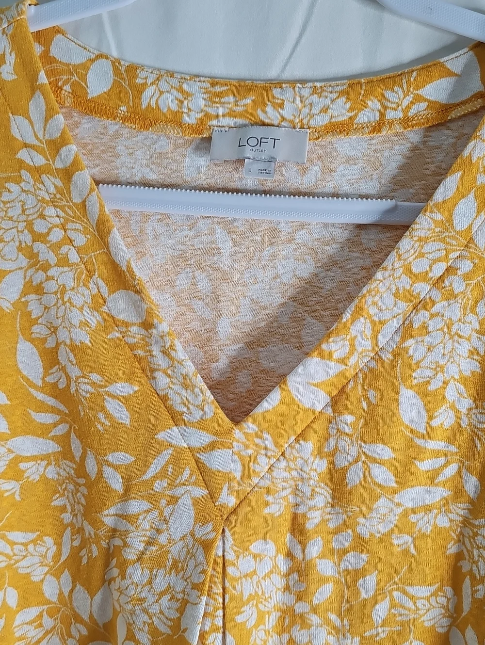 LOFT Yellow Floral V-Neck Puff Sleeve Top